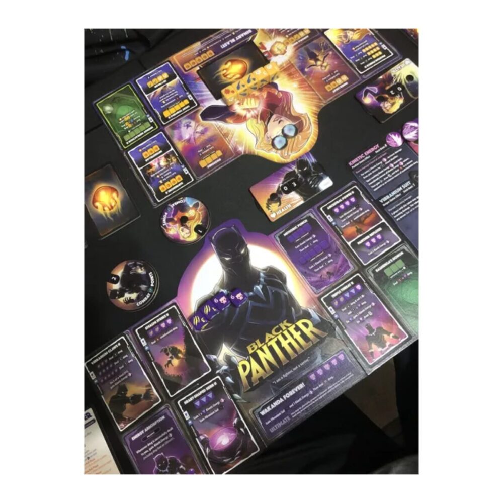 Marvel Dice Throne Captain Marvel vs Black Panther content of box